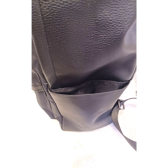 Backpack Vegan Leather with Zippered Closure & Side Pockets - Picture 4 of 9